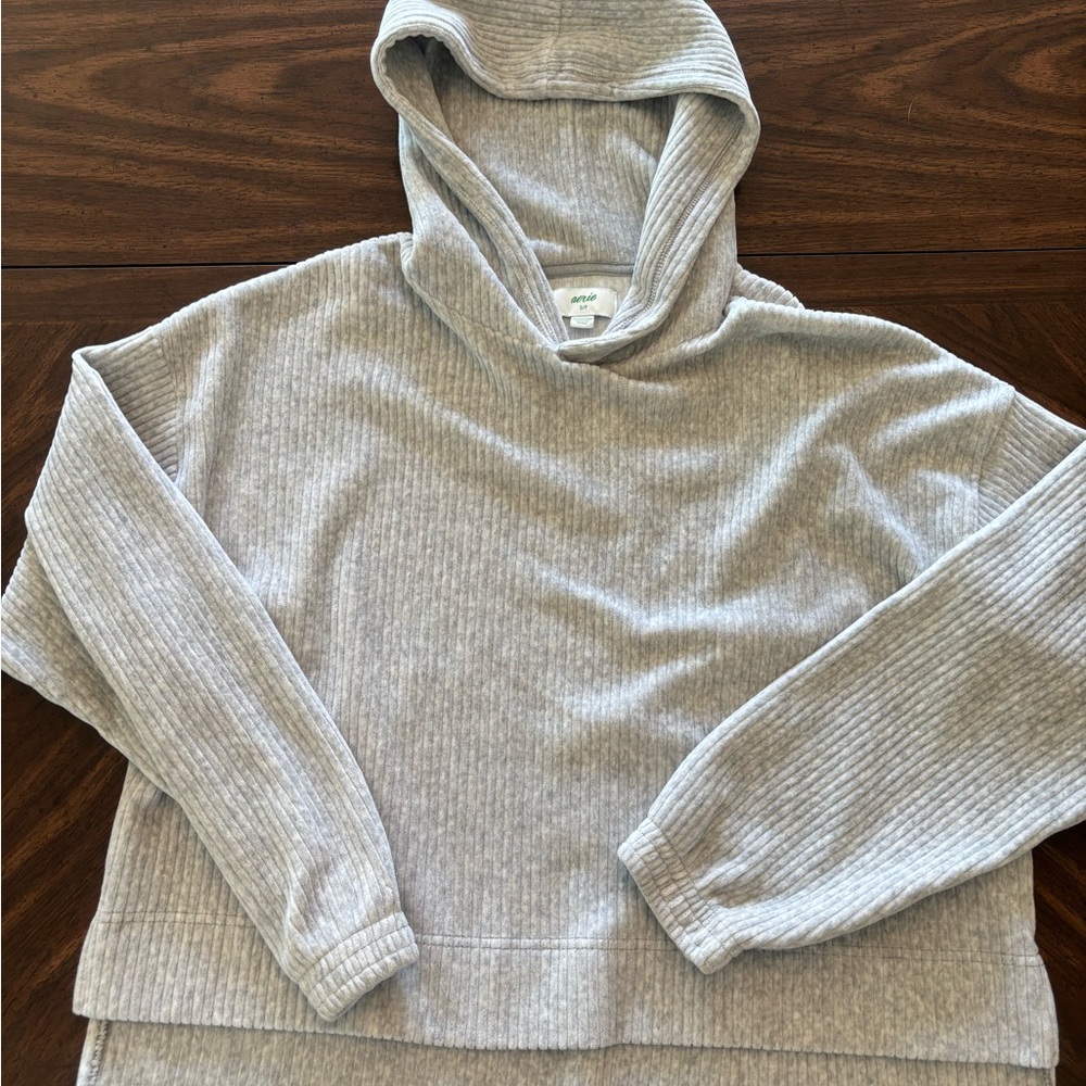 Aerie Light Gray Hooded Women's Sweater